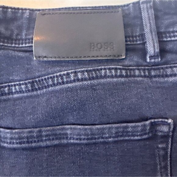 Boss Denim Jeans Finest Italian Fabric Stretch Dark Blue Size 36/32 Mens - Picture 5 of 8